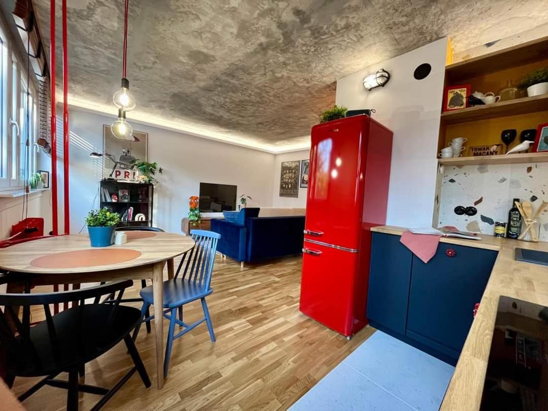 Modern Retro Apart ~ 800M Main Square Вроцлав Екстериор снимка